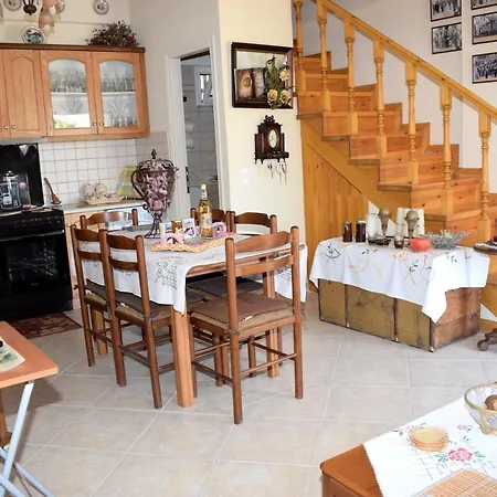 Theodora House Lefkímmi